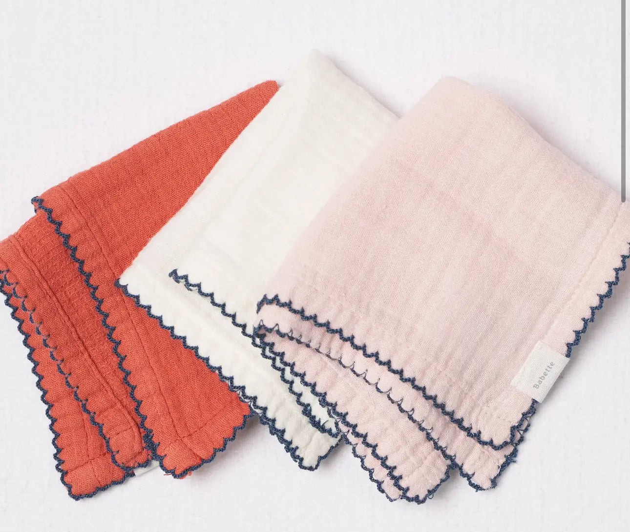Gentle Scalloped Facial Cloths